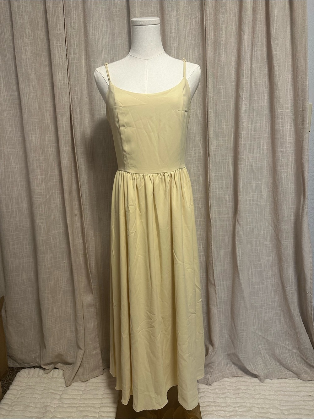 Minimalist Cream Midi Slip Dress with Spaghetti Straps
